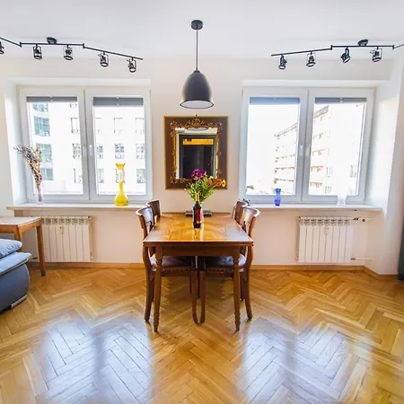 Charming Next To Lazienki Park And Center * Warszawa