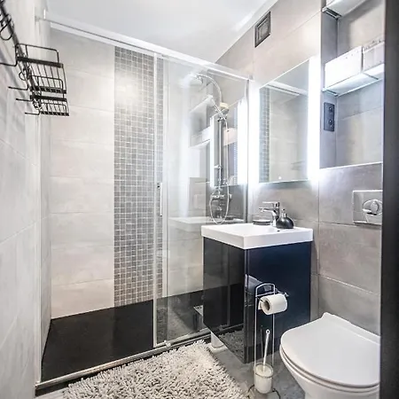 Appartement Charming Next To Lazienki Park And Center
