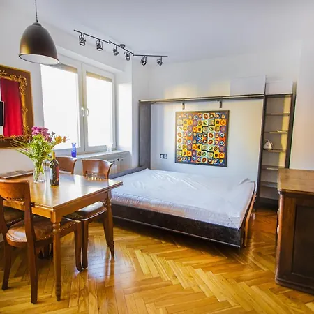 Charming Next To Lazienki Park And Center وارسو
